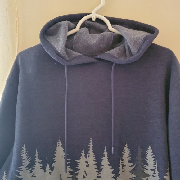 Deer Hoodie Size M - Picture 4 of 10